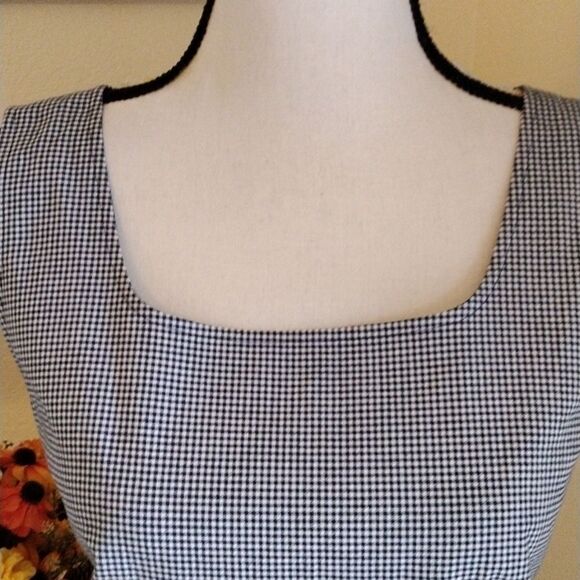 Liz Claiborne Lizsport Stretch Gingham Dress - Picture 4 of 12